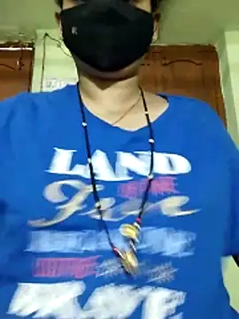 Snapshot of Kashish_18 chatting on May 15, 2026, 7:28 am Kashish 18 online show from May 15, 2026, 7:28 am