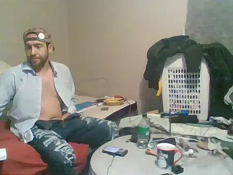 SmokingSloth online show from November 28, 2025, 8:14 am