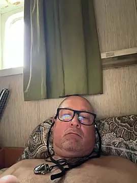 lam007 online show from June 13, 2026, 4:49 pm