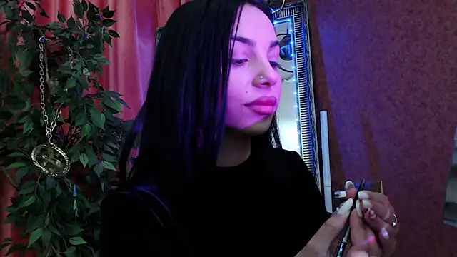 MissJuliax online show from November 14, 2025, 7:01 am