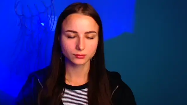 Eva Janee online show from September 23, 2025, 5:47 am