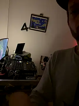 PutaNieves1983 online show from September 9, 2025, 10:19 pm