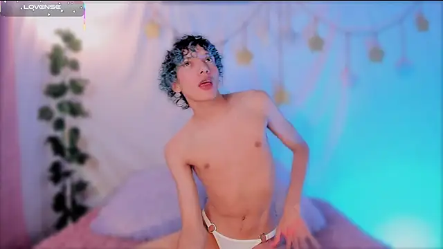 Im Alejo online show from September 18, 2025, 12:57 am