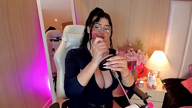 SummersAngel online show from April 24, 2026, 4:20 pm