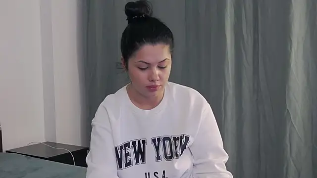 Nobodyforever online show from December 15, 2025, 6:47 pm