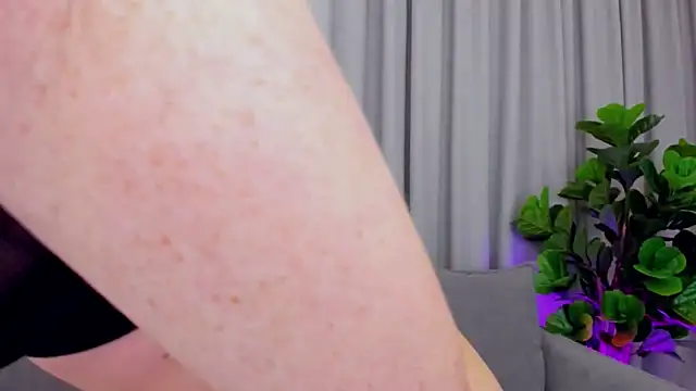 sexyangeloux online show from March 2, 2025, 8:46 pm