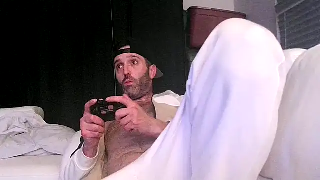 longthicknslick online show from November 13, 2025, 9:02 am