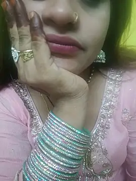 Snapshot of Sexyranibhabhi chatting on June 15, 2026, 2:50 pm Sexyranibhabhi online show from June 15, 2026, 2:50 pm