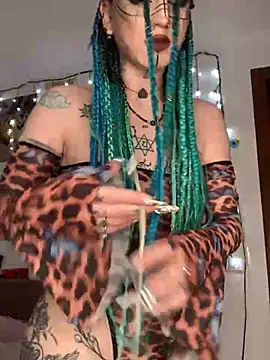 MoonAgnes online show from June 29, 2026, 5:01 pm