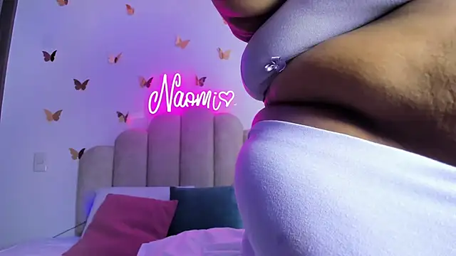 NaomiAsha online show from December 15, 2025, 7:52 pm