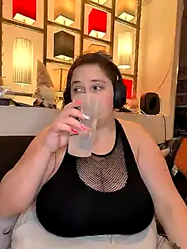 LadyRochester online show from April 19, 2026, 8:55 pm