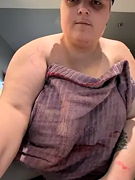 LadyRochester online show from July 23, 2026, 10:28 pm