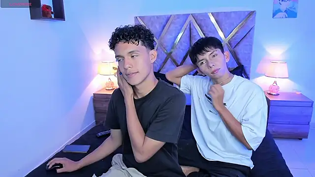 nickolas moon online show from September 27, 2025, 9:32 pm