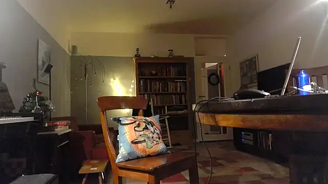 RolfS online show from December 17, 2025, 11:32 pm