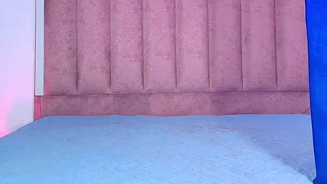 anisha x online show from September 27, 2025, 7:20 pm