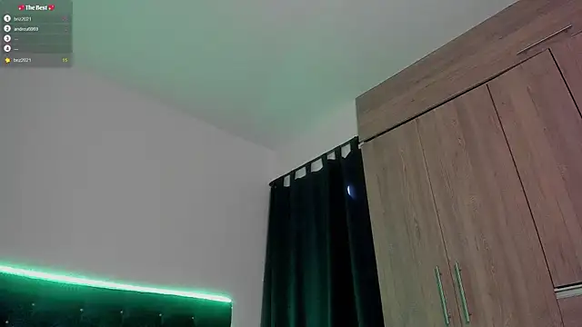 Snapshot of _diegsz_ chatting on July 14, 2026, 12:00 pm diegsz online show from July 14, 2026, 12:00 pm