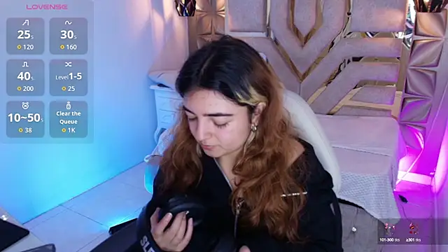 meraki fraise online show from October 3, 2025, 8:10 pm