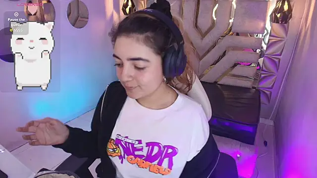 meraki fraise online show from September 12, 2025, 7:57 pm