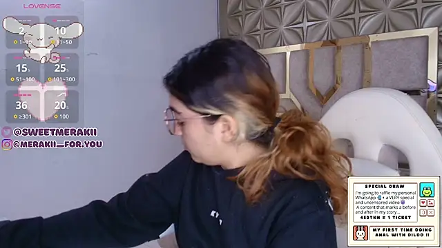 meraki fraise online show from December 23, 2025, 2:55 am