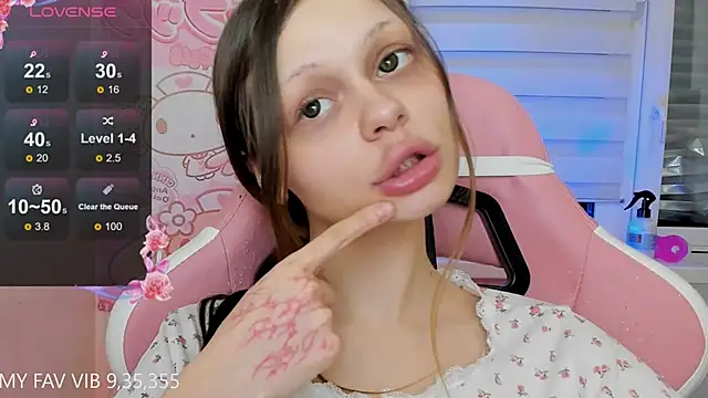 Snapshot of shy_melony chatting on February 7, 2026, 4:48 pm shy melony online show from February 7, 2026, 4:48 pm