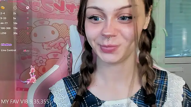 Snapshot of shy_melony chatting on March 16, 2026, 11:47 am shy melony online show from March 16, 2026, 11:47 am