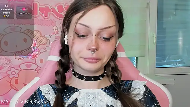 Snapshot of shy_melony chatting on March 12, 2026, 1:15 pm shy melony online show from March 12, 2026, 1:15 pm