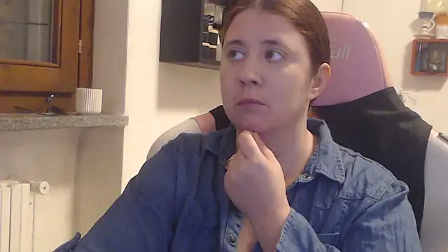 valerysexy online show from October 9, 2025, 8:31 pm