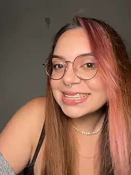 NatyOlson online show from September 10, 2025, 6:45 am