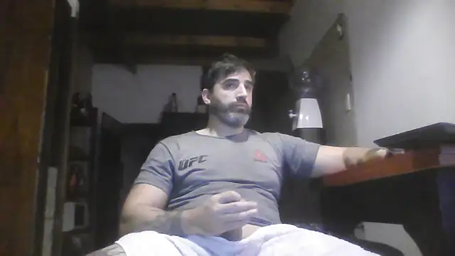 ozzypsico13 online show from May 25, 2026, 1:38 am