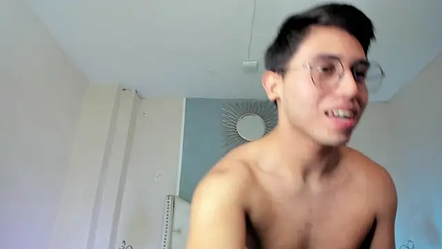 Snapshot of Brandonn_Millerr chatting on December 31, 2024, 10:56 pm Brandonn Millerr online show from December 31, 2024, 10:56 pm