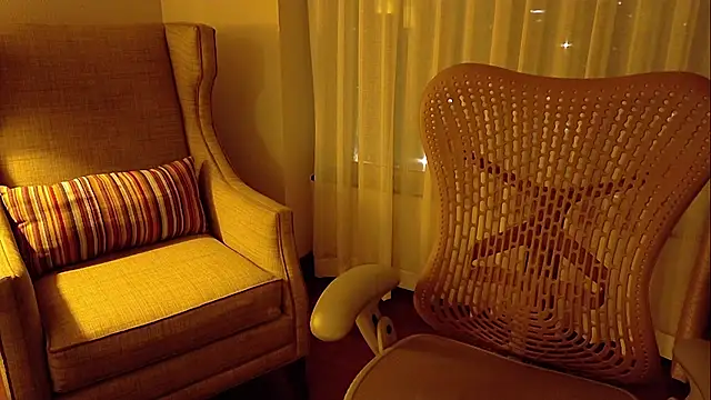 H1gh Fr3qu3ncy online show from September 15, 2025, 3:51 am