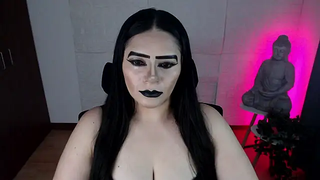 GODDESS EVANS online show from September 19, 2025, 8:18 am