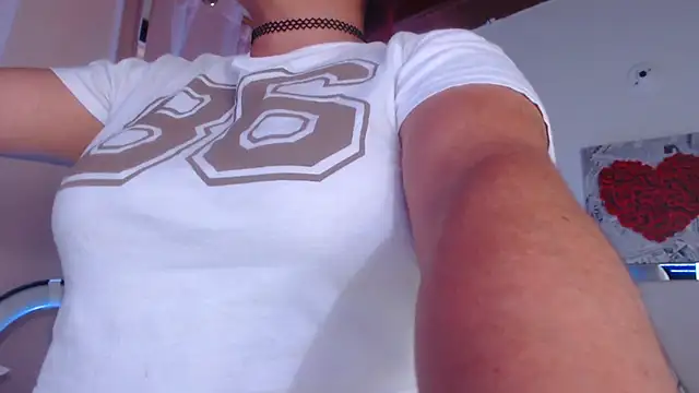 Amara Red online show from July 3, 2026, 11:28 am