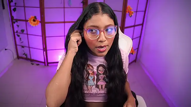 small emilie online show from October 6, 2025, 1:12 pm