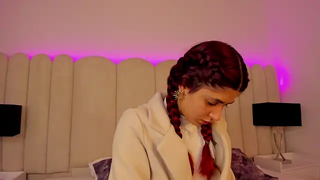 AnnyCherry  online show from November 6, 2025, 6:23 pm