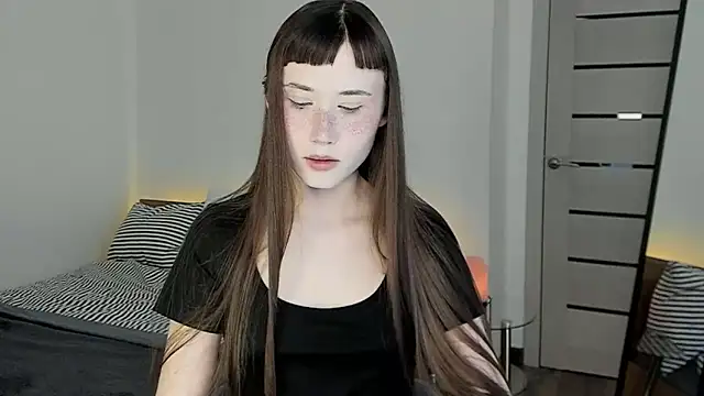 Snapshot of Stella_Sunny chatting on May 5, 2026, 3:48 pm Stella Sunny online show from May 5, 2026, 3:48 pm