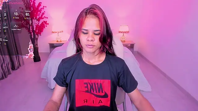 anniie smith online show from October 3, 2025, 11:12 am