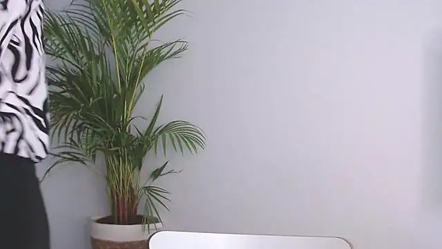 AliciaDesire online show from October 17, 2025, 5:55 am