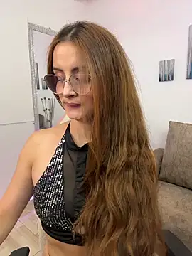 MiaaLoren online show from January 16, 2026, 5:06 pm