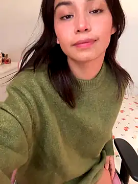 Adriennesexxx online show from December 4, 2025, 6:29 pm