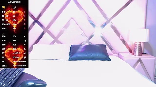 NatazhaQueen online show from September 10, 2025, 8:19 pm