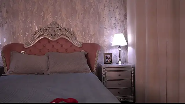Snapshot of AngelineConnor chatting on June 15, 2026, 10:20 pm AngelineConnor online show from June 15, 2026, 10:20 pm