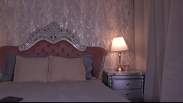 Snapshot of AngelineConnor chatting on August 7, 2026, 11:22 pm AngelineConnor online show from August 7, 2026, 11:22 pm