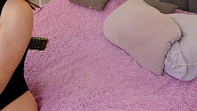 Victoria Thomsons1 online show from March 22, 2025, 9:02 am