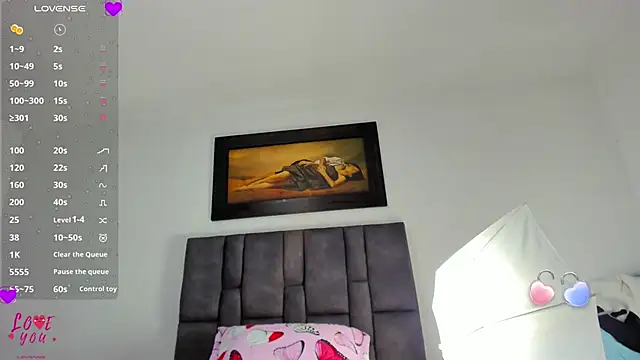 Vahiolet smith online show from March 21, 2026, 3:08 am