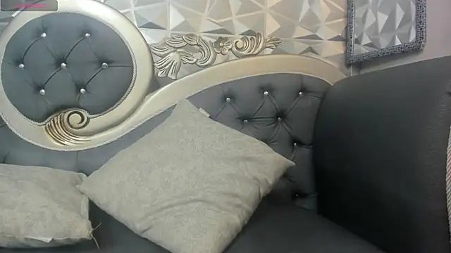 KataleyaStiward online show from February 10, 2025, 4:04 pm