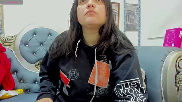 KataleyaStiward online show from July 31, 2026, 12:48 pm