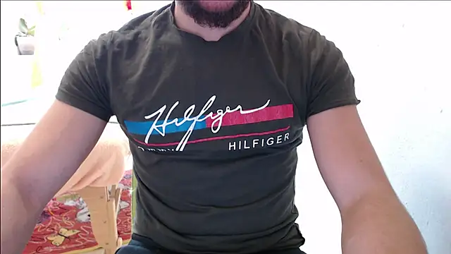 Snapshot of defuego_ chatting on February 12, 2025, 10:56 am defuego online show from February 12, 2025, 10:56 am