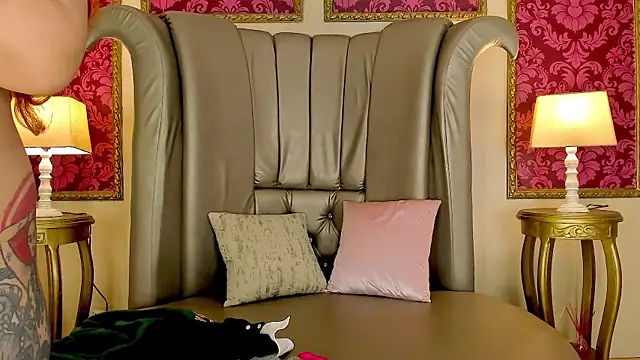 Colors-xx online show from September 26, 2025, 7:54 pm