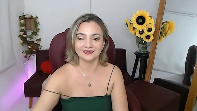 Snapshot of Ghada_milf chatting on July 6, 2026, 10:45 pm Ghada milf online show from July 6, 2026, 10:45 pm